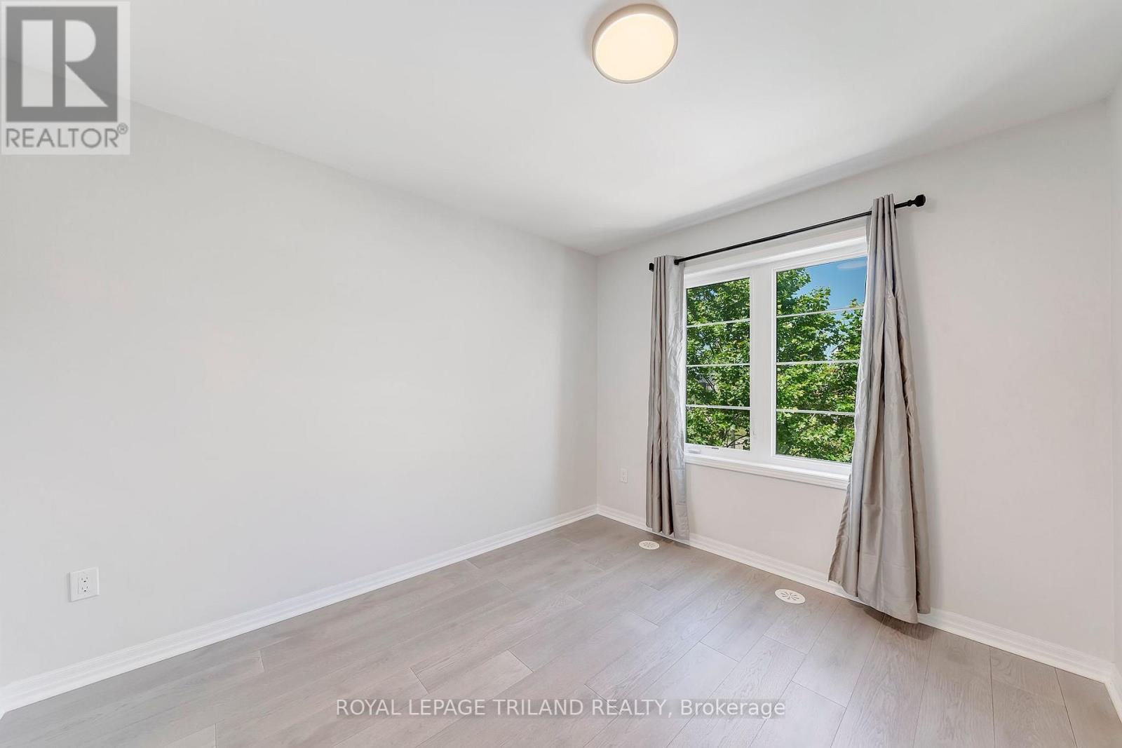244 Ellen Davidson Drive, Oakville, Ontario  L6M 0V2 - Photo 26 - W12400366