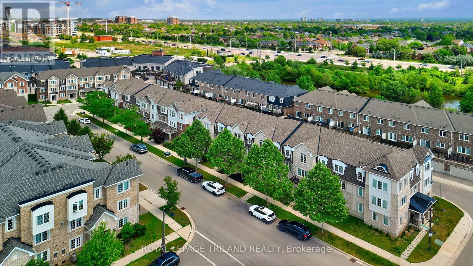 244 Ellen Davidson Drive, Oakville, Ontario  L6M 0V2 - Photo 39 - W12400366