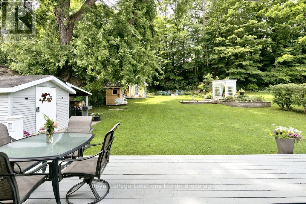 25 Edwin Street W, Meaford, Ontario  N4L 1E4 - Photo 3 - X12407539