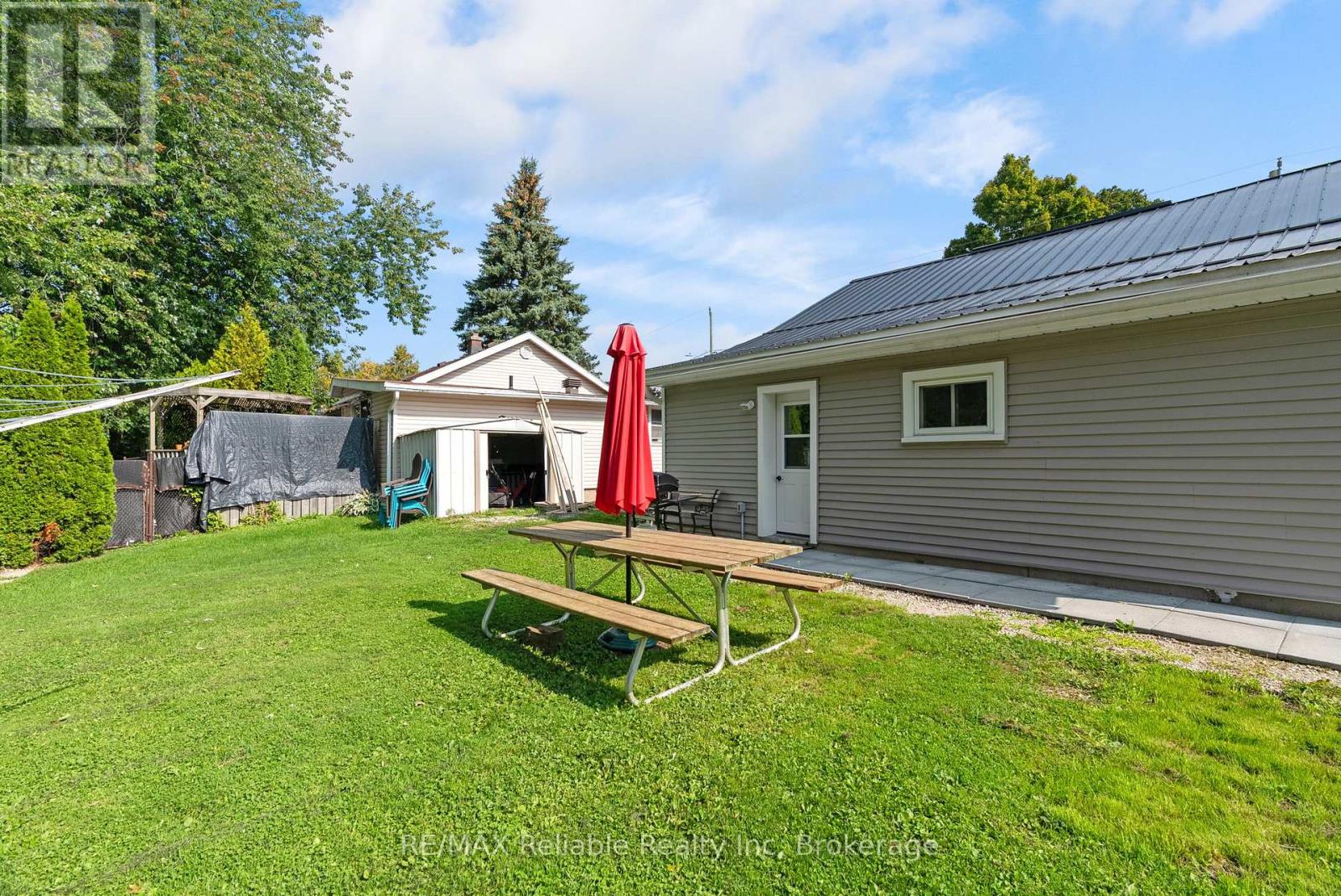 332 James Street, Central Huron, Ontario  N0M 1L0 - Photo 21 - X12407553