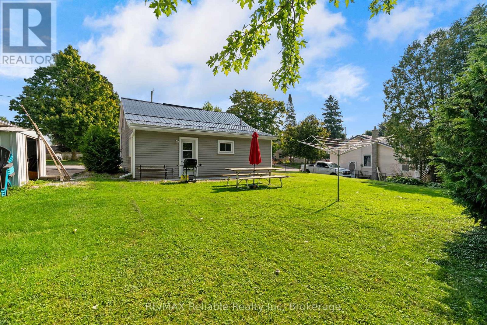 332 James Street, Central Huron, Ontario  N0M 1L0 - Photo 32 - X12407553