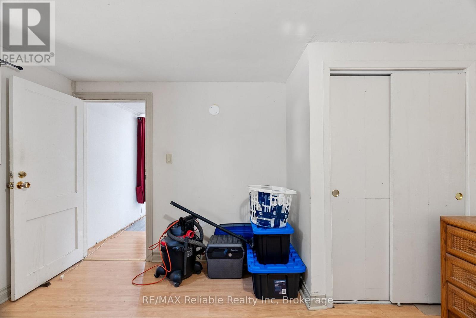 332 James Street, Central Huron, Ontario  N0M 1L0 - Photo 9 - X12407553