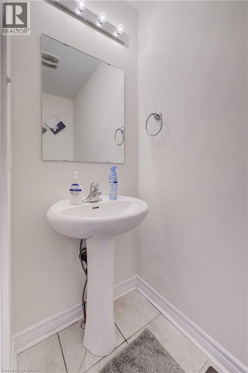 303 Sherwood Avenue Unit# 1, Kitchener, Ontario  N2B 1K5 - Photo 6 - 40769636