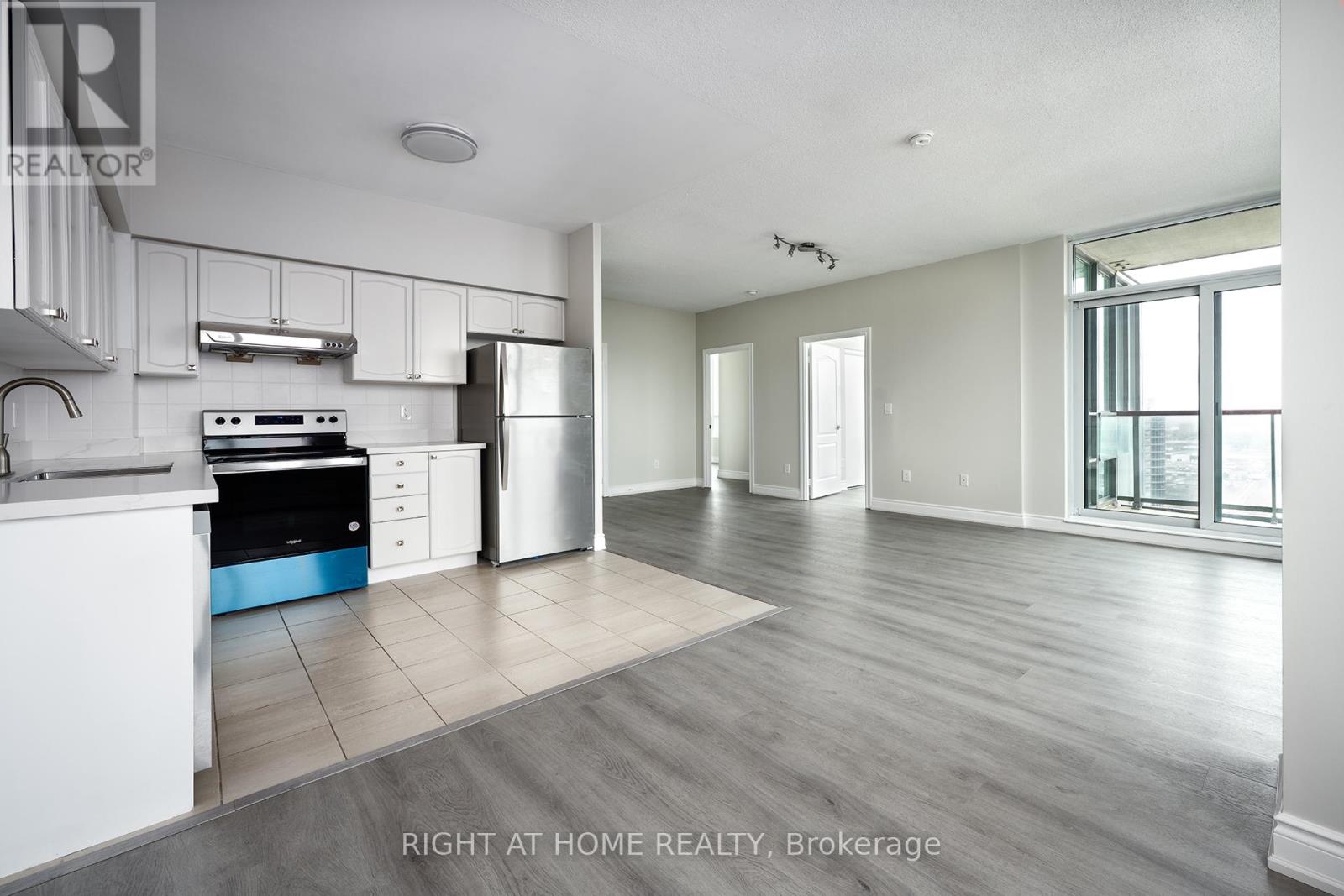 3706 - 50 Brian Harrison Way, Toronto, Ontario  M1P 5J4 - Photo 2 - E12407480