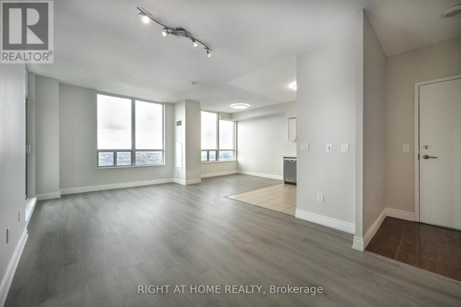 3706 - 50 Brian Harrison Way, Toronto, Ontario  M1P 5J4 - Photo 4 - E12407480