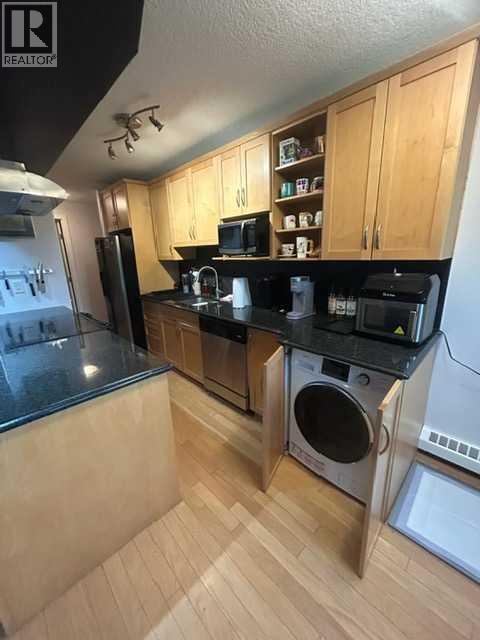 302, 1225 15 Avenue, Calgary, Alberta  T3C 0X5 - Photo 2 - A2233369