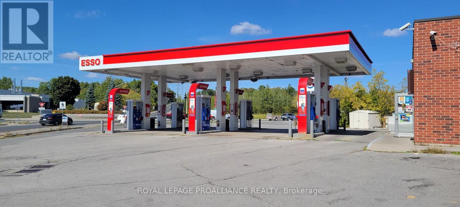 17 Highway 33 N, Quinte West (Trenton Ward), Ontario  K8V 5P6 - Photo 2 - X12407564
