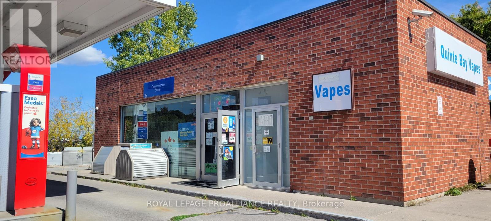 17 Highway 33 N, Quinte West (Trenton Ward), Ontario  K8V 5P6 - Photo 4 - X12407564