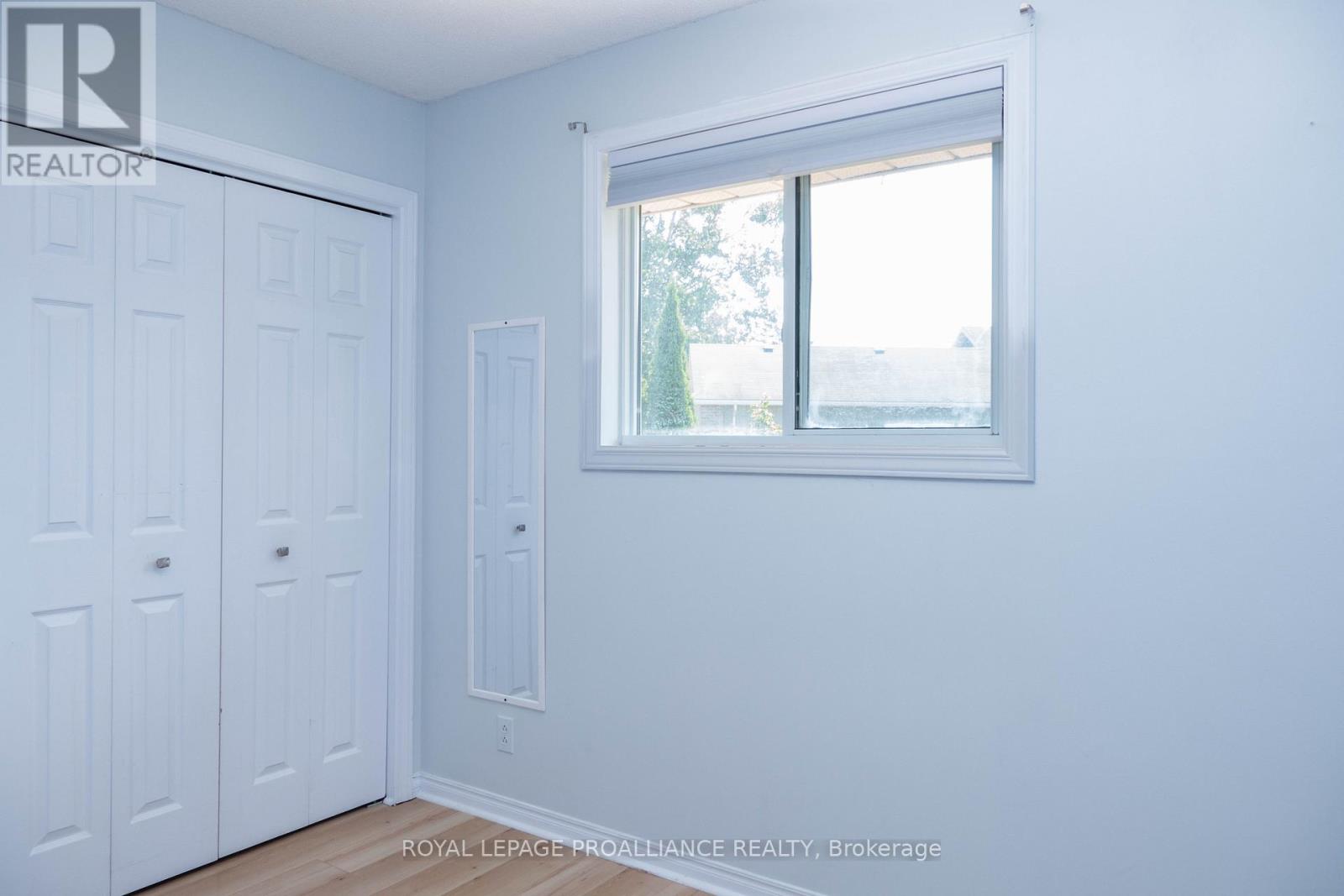 11 Carrying Place Road, Quinte West, Ontario  K8V 3E6 - Photo 21 - X12407588