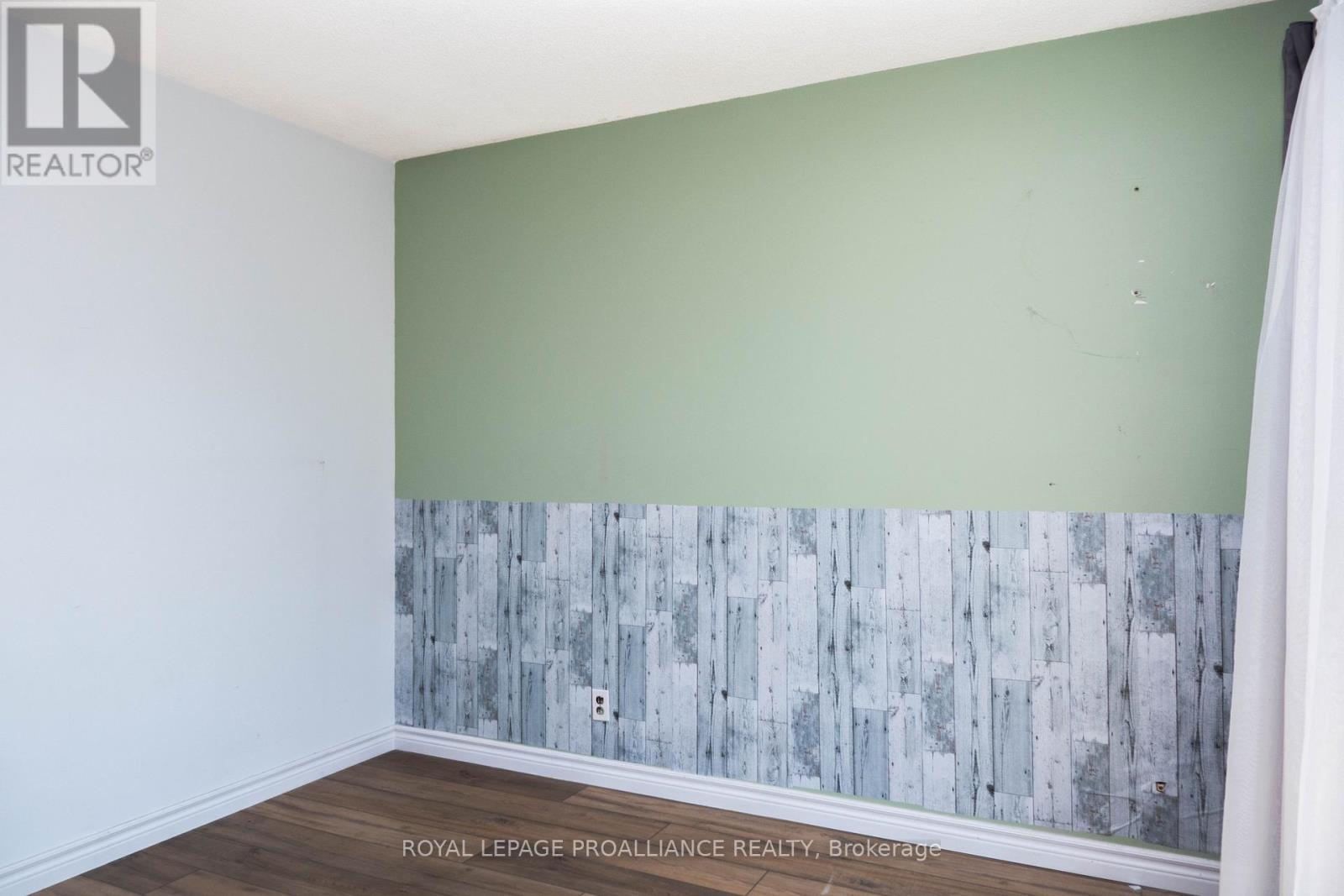 11 Carrying Place Road, Quinte West, Ontario  K8V 3E6 - Photo 25 - X12407588