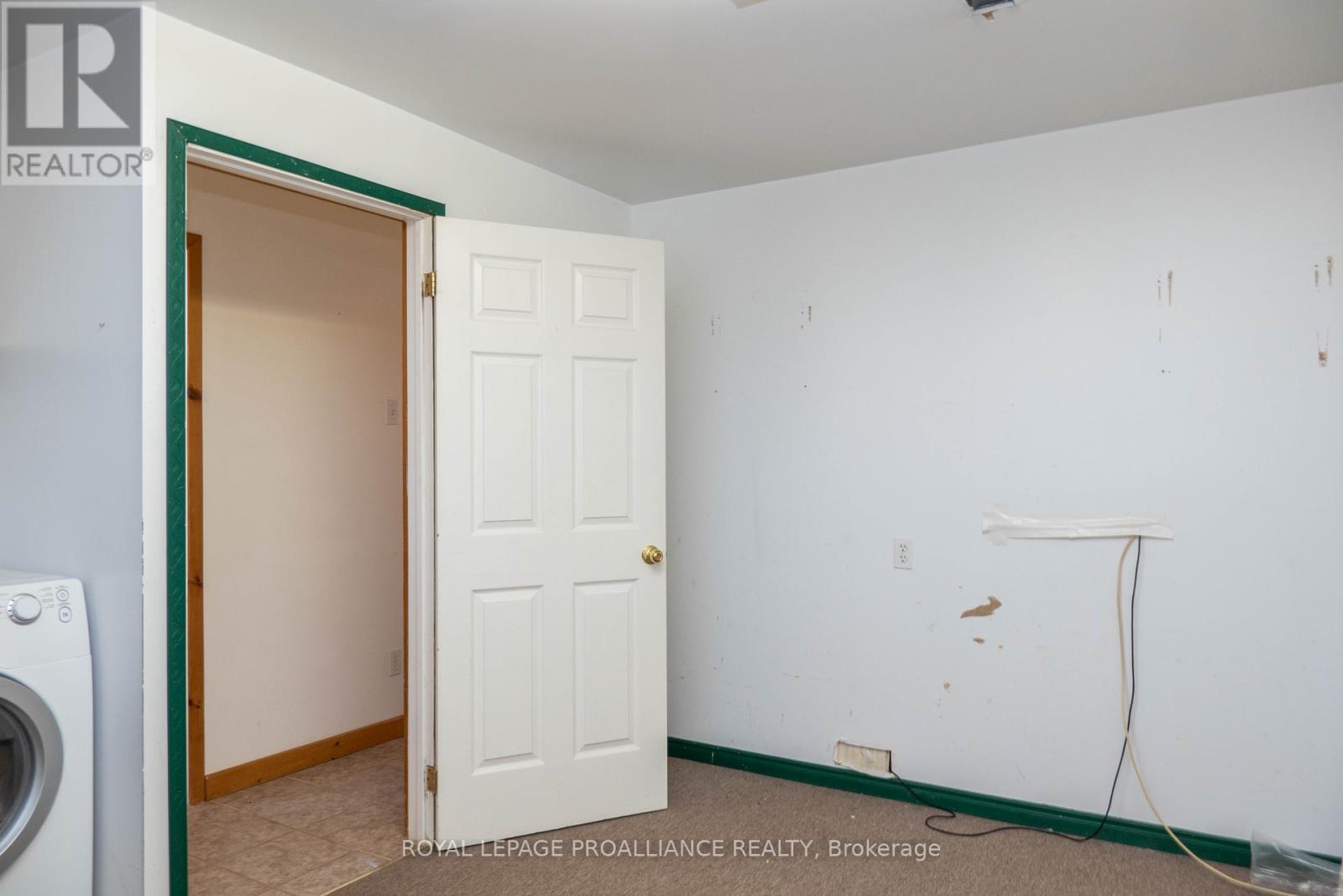 11 Carrying Place Road, Quinte West, Ontario  K8V 3E6 - Photo 35 - X12407588