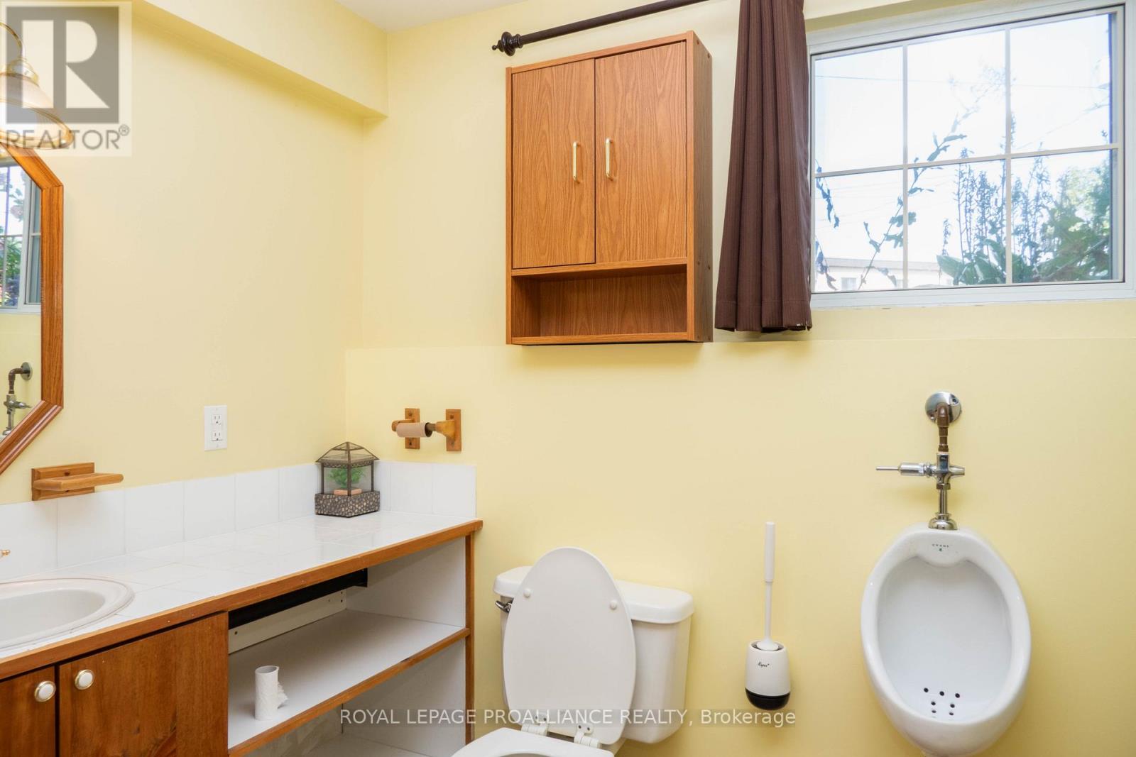 11 Carrying Place Road, Quinte West, Ontario  K8V 3E6 - Photo 37 - X12407588