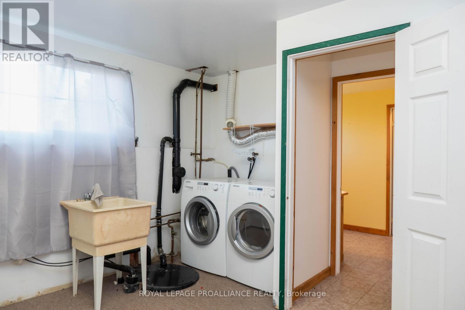 11 Carrying Place Road, Quinte West, Ontario  K8V 3E6 - Photo 39 - X12407588