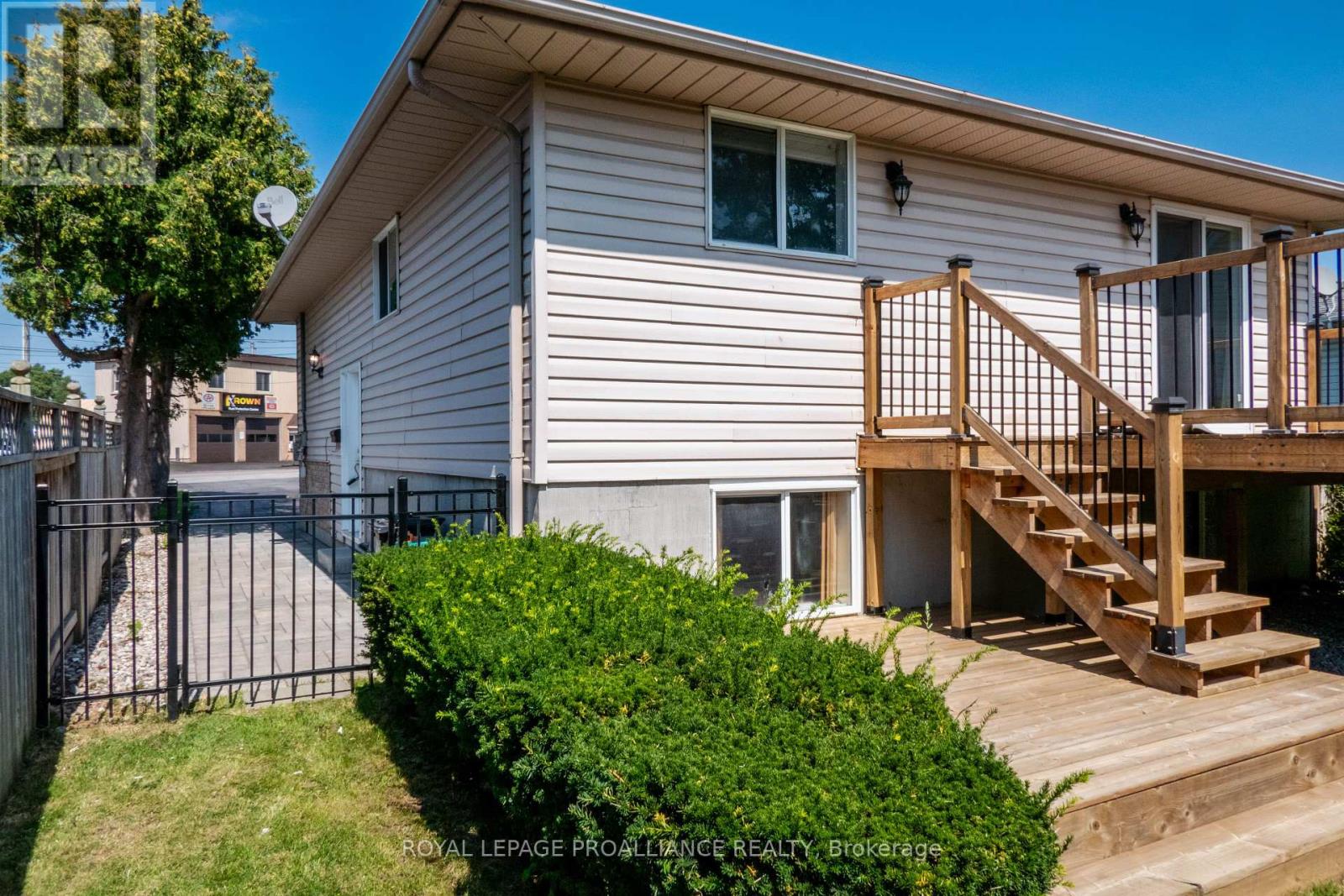 11 Carrying Place Road, Quinte West, Ontario  K8V 3E6 - Photo 42 - X12407588