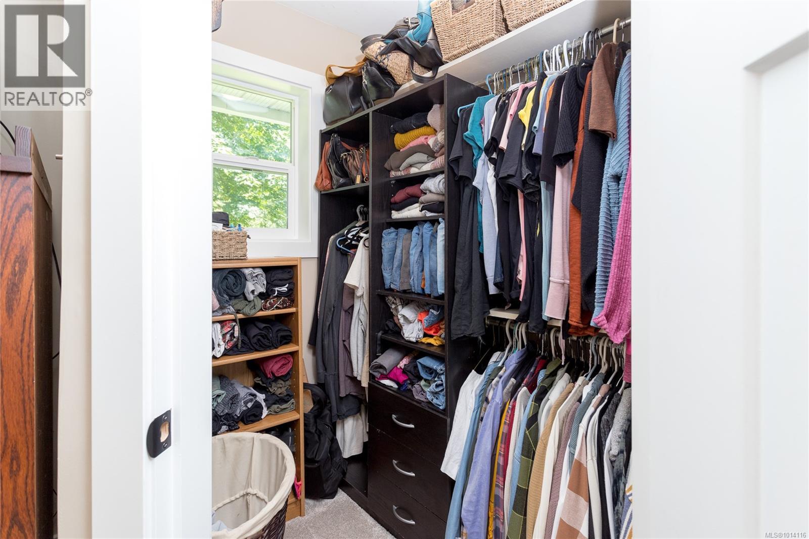 Property at 4724 Fairbridge Dr image 4