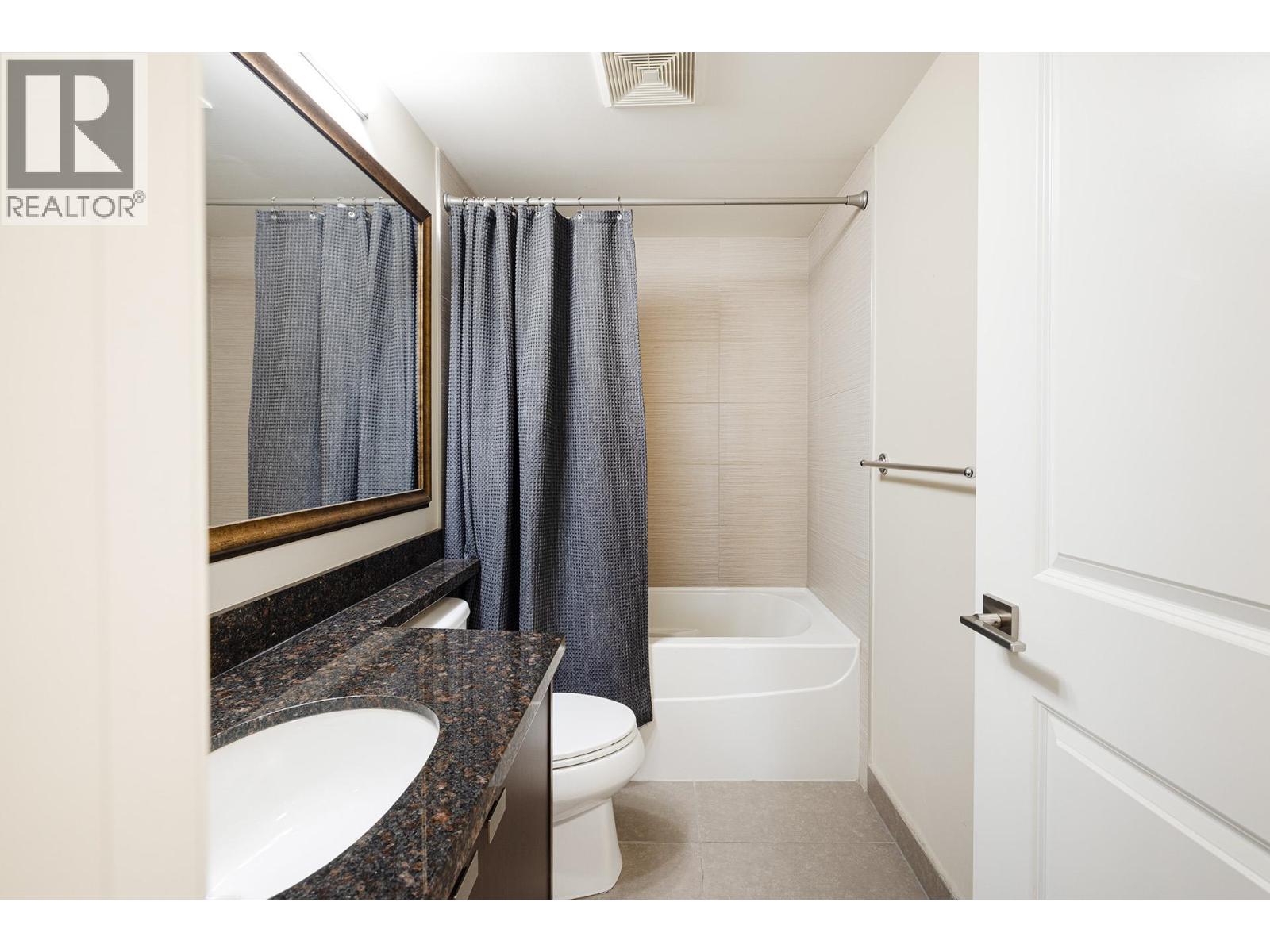 2203 888 Carnarvon Street, New Westminster, British Columbia  V3M 0C6 - Photo 12 - R3048418