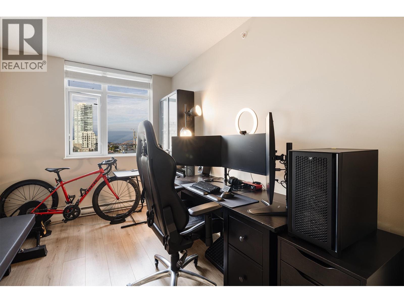 2203 888 Carnarvon Street, New Westminster, British Columbia  V3M 0C6 - Photo 13 - R3048418