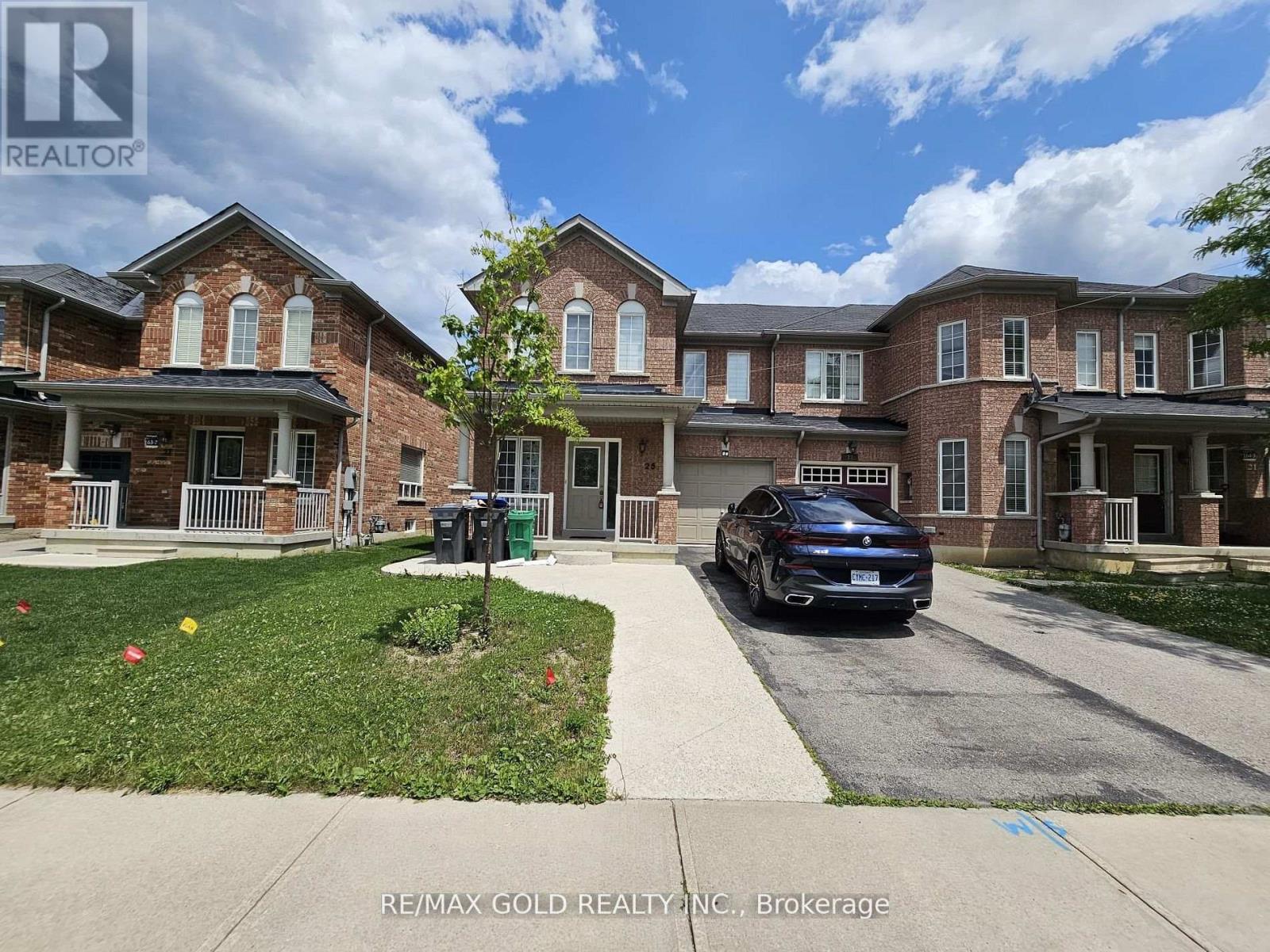 25 Iceberg Trail, Brampton, Ontario  L6R 0H9 - Photo 1 - W12407454