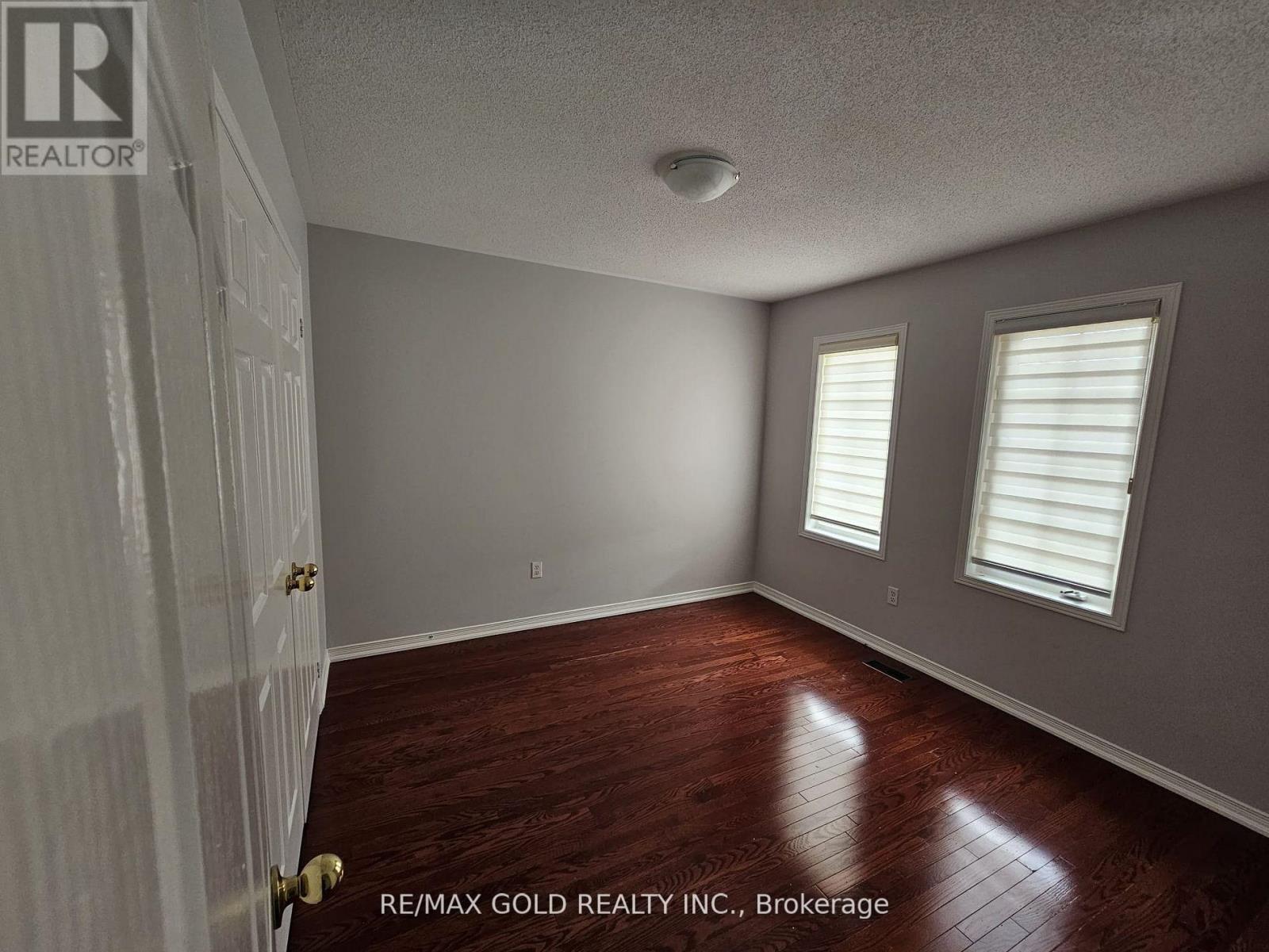 25 Iceberg Trail, Brampton, Ontario  L6R 0H9 - Photo 11 - W12407454