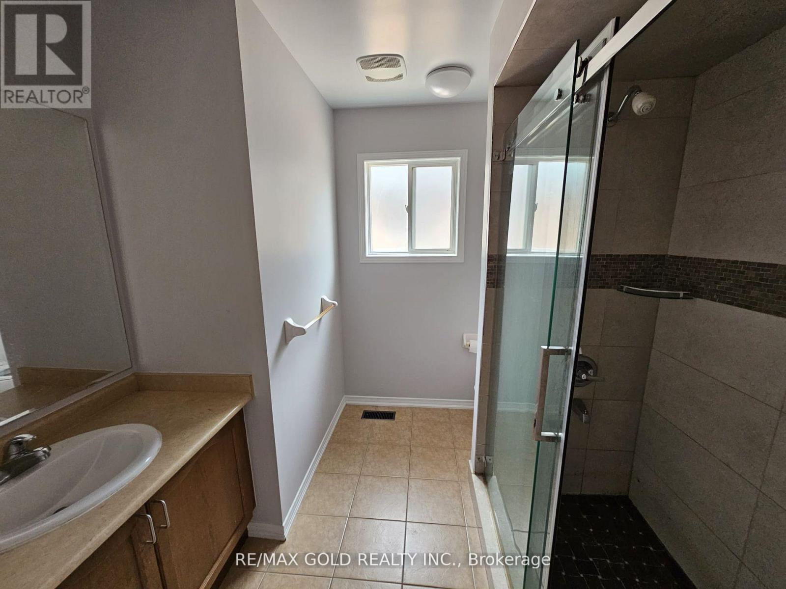 25 Iceberg Trail, Brampton, Ontario  L6R 0H9 - Photo 14 - W12407454