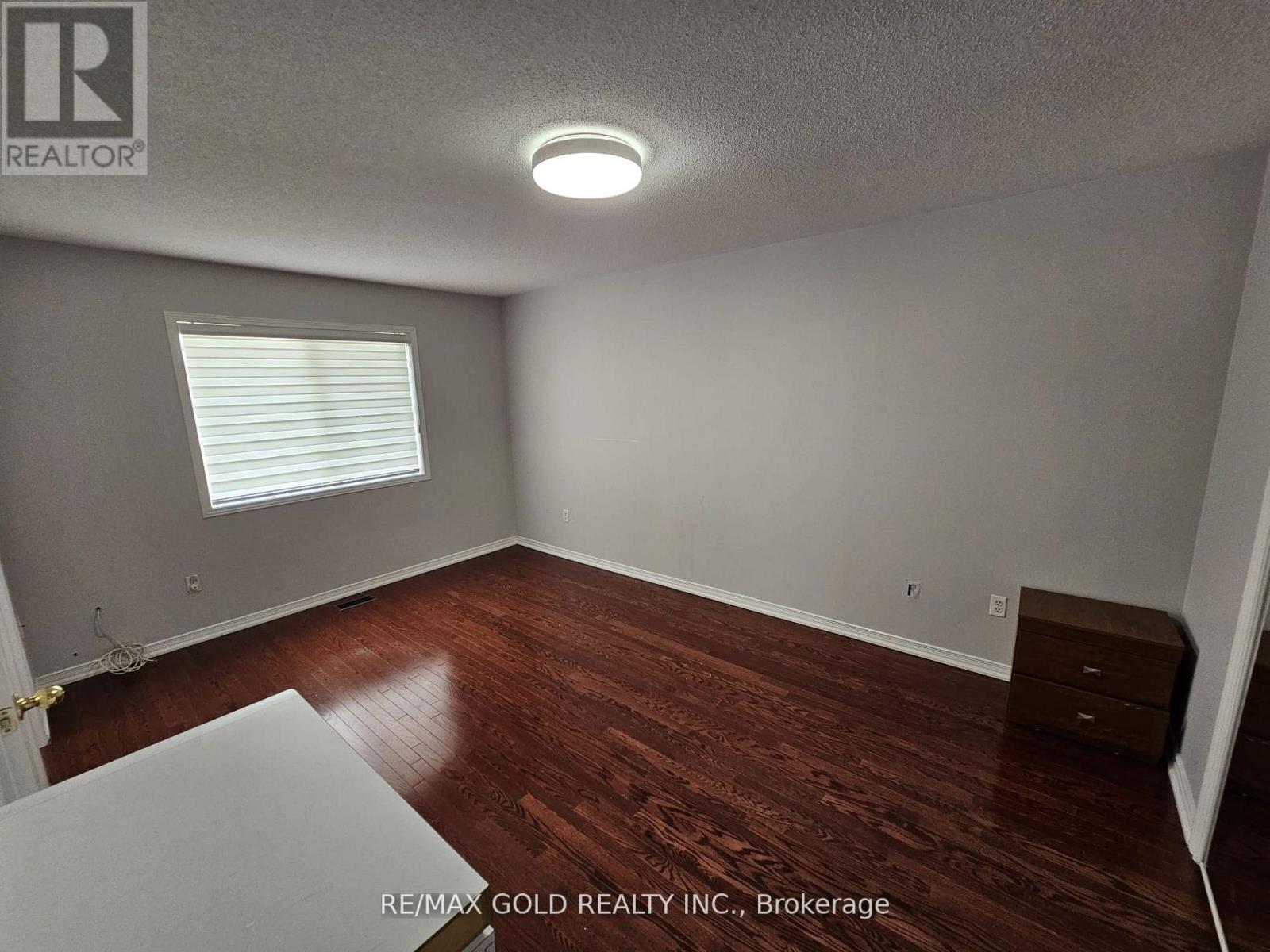 25 Iceberg Trail, Brampton, Ontario  L6R 0H9 - Photo 8 - W12407454