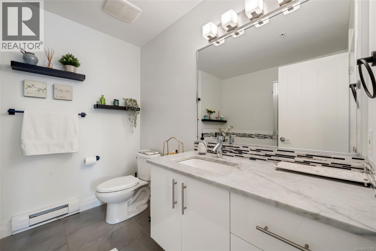 201 2415 Amherst Ave, Sidney, British Columbia  V8L 2H1 - Photo 18 - 1011183