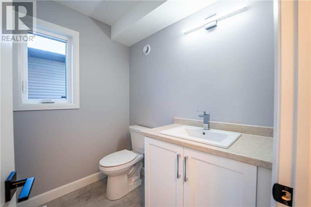 2954 Ruby Street, Chelmsford, Ontario  P0M 1L0 - Photo 6 - 2122730