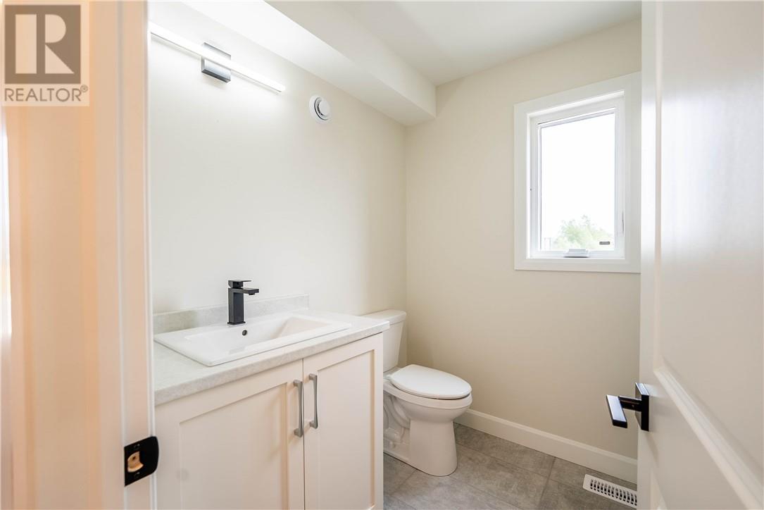 2952 Ruby Street, Chelmsford, Ontario  P0M 1L0 - Photo 9 - 2122731