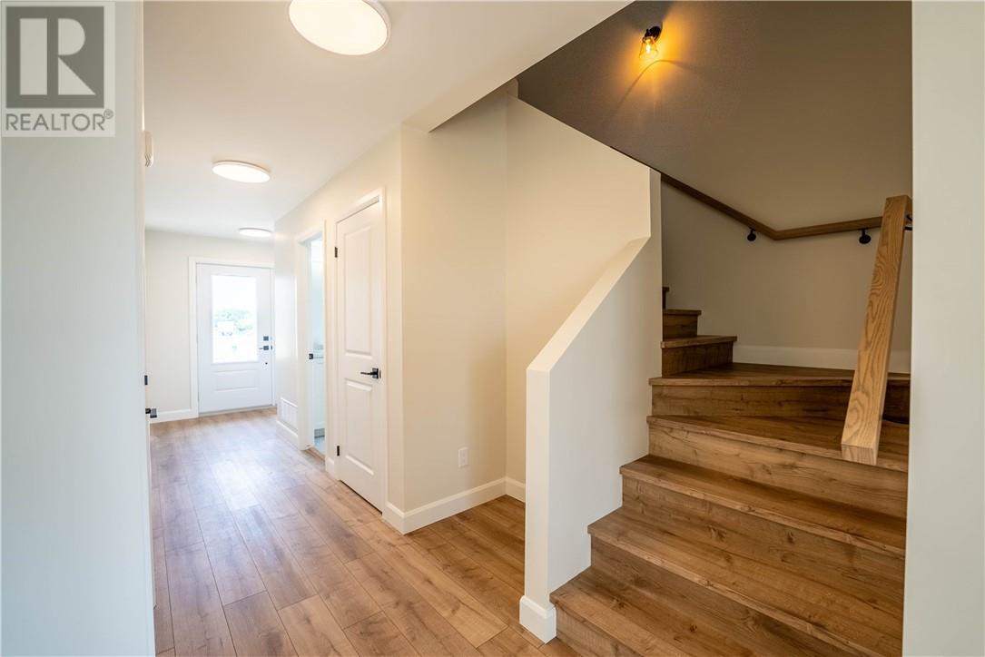 2952 Ruby Street, Chelmsford, Ontario  P0M 1L0 - Photo 8 - 2122731