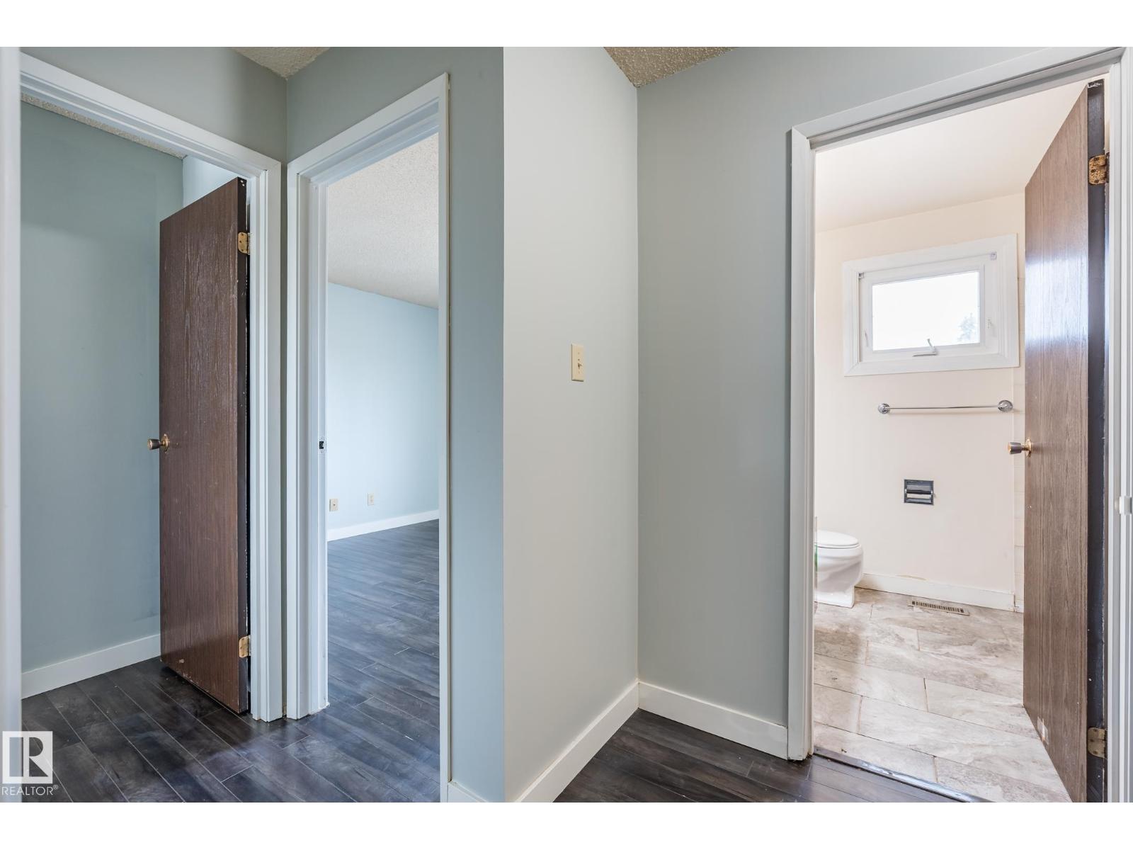 1691 Lakewood Road South Nw Nw, Edmonton, Alberta  T6K 3B9 - Photo 12 - E4458016
