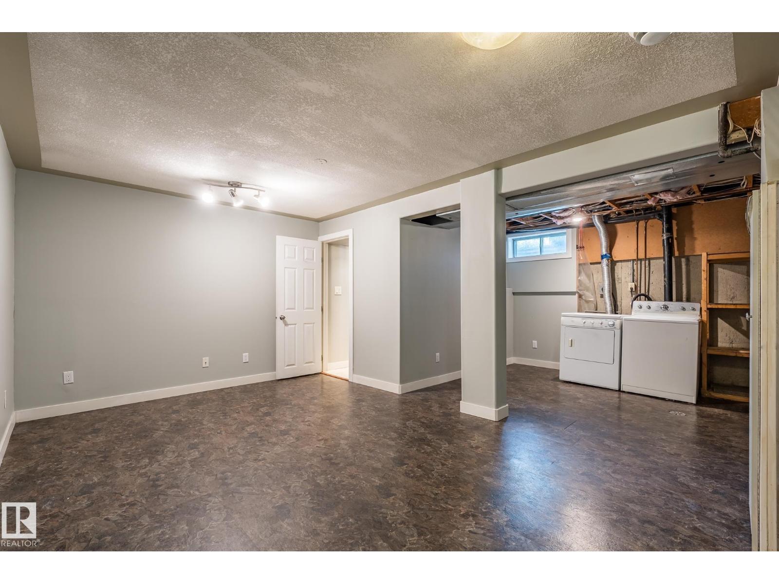 1691 Lakewood Road South Nw Nw, Edmonton, Alberta  T6K 3B9 - Photo 14 - E4458016