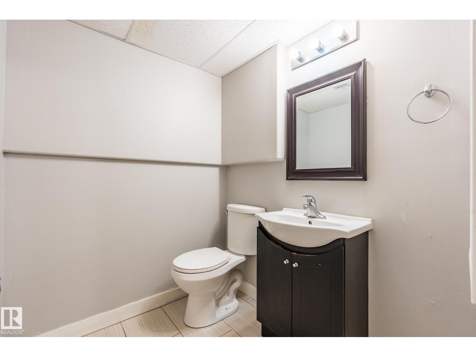 1691 Lakewood Road South Nw Nw, Edmonton, Alberta  T6K 3B9 - Photo 16 - E4458016