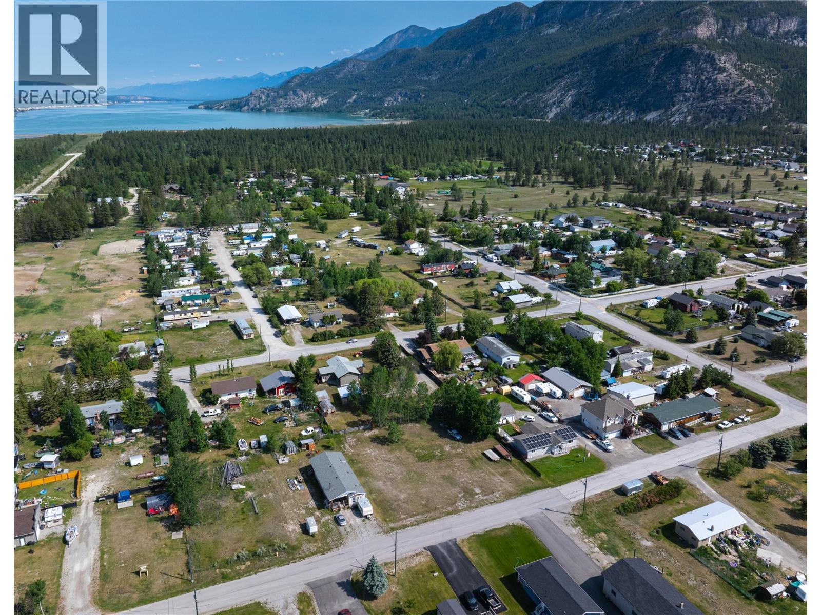 4772 Burns Avenue, Canal Flats, British Columbia  V0B 1B0 - Photo 58 - 10358884