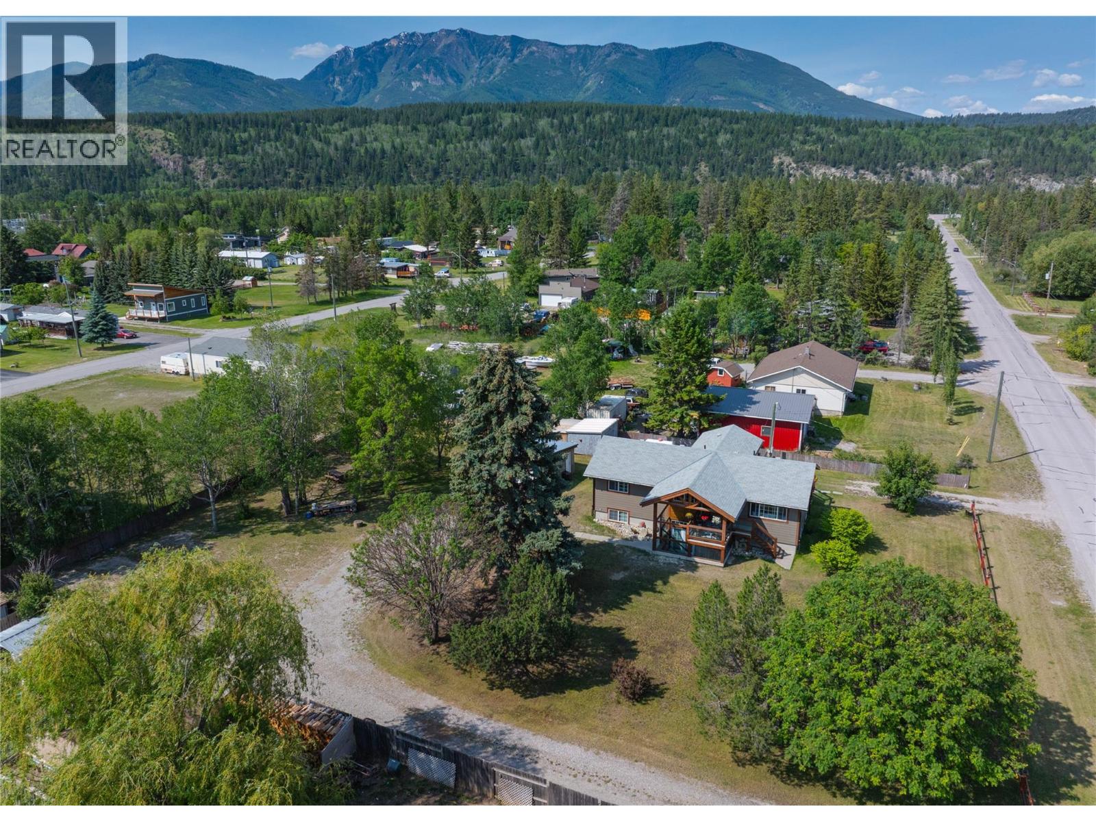 4772 Burns Avenue, Canal Flats, British Columbia  V0B 1B0 - Photo 55 - 10358884