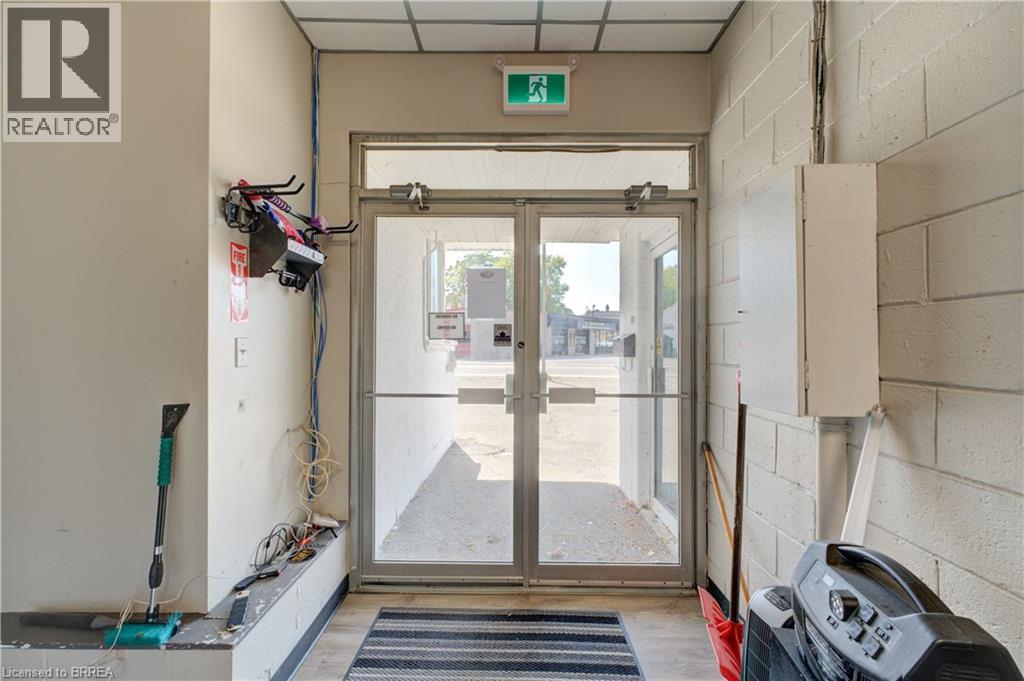 50 King George Road Unit# 1, Brantford, Ontario  N3R 5K7 - Photo 14 - 40766852