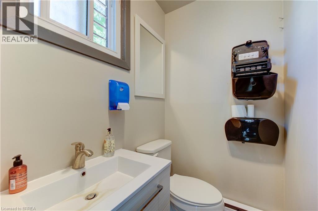 50 King George Road Unit# 1, Brantford, Ontario  N3R 5K7 - Photo 19 - 40766852