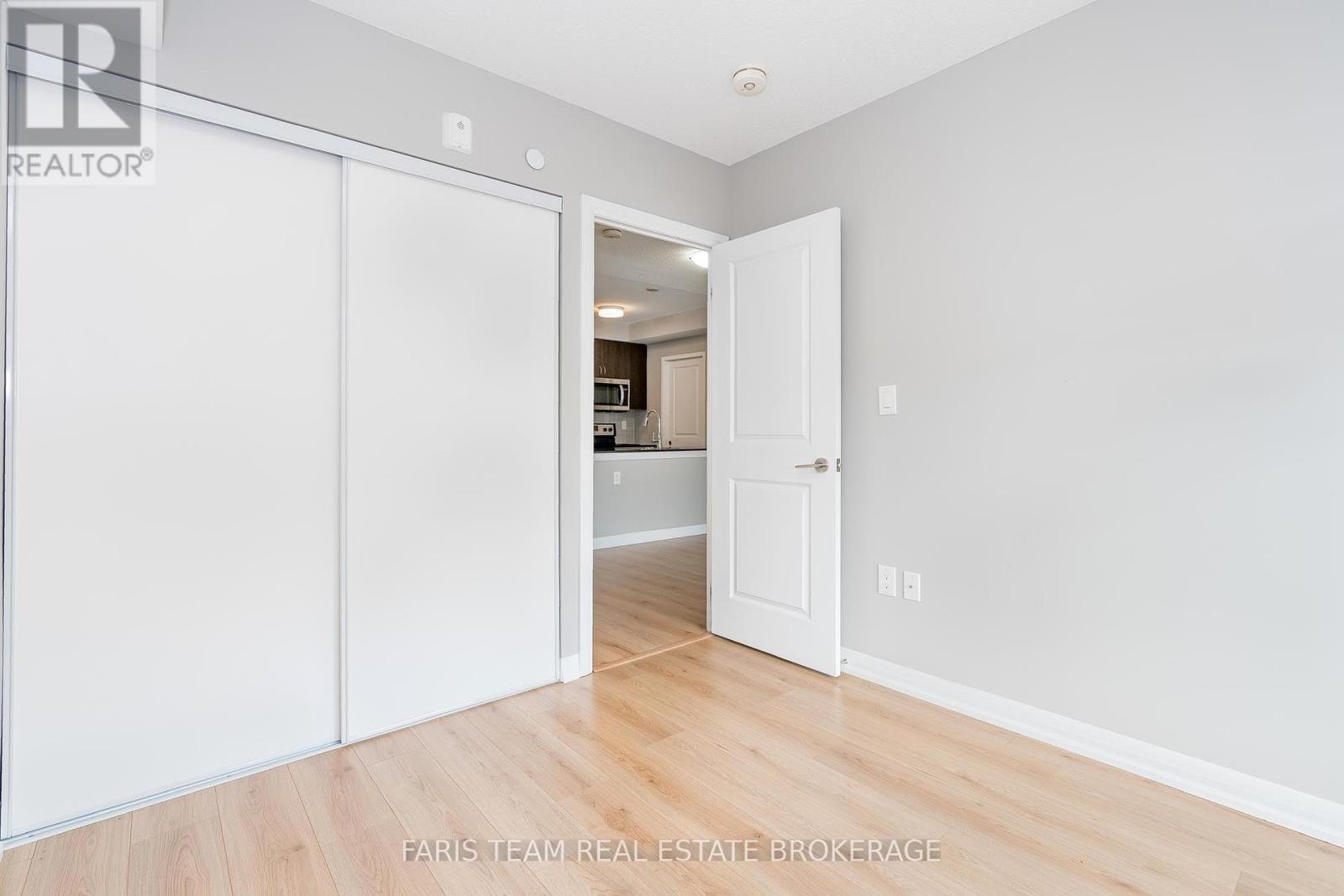 401 - 741 Sheppard Avenue W, Toronto, Ontario  M3H 2S9 - Photo 18 - C12407592