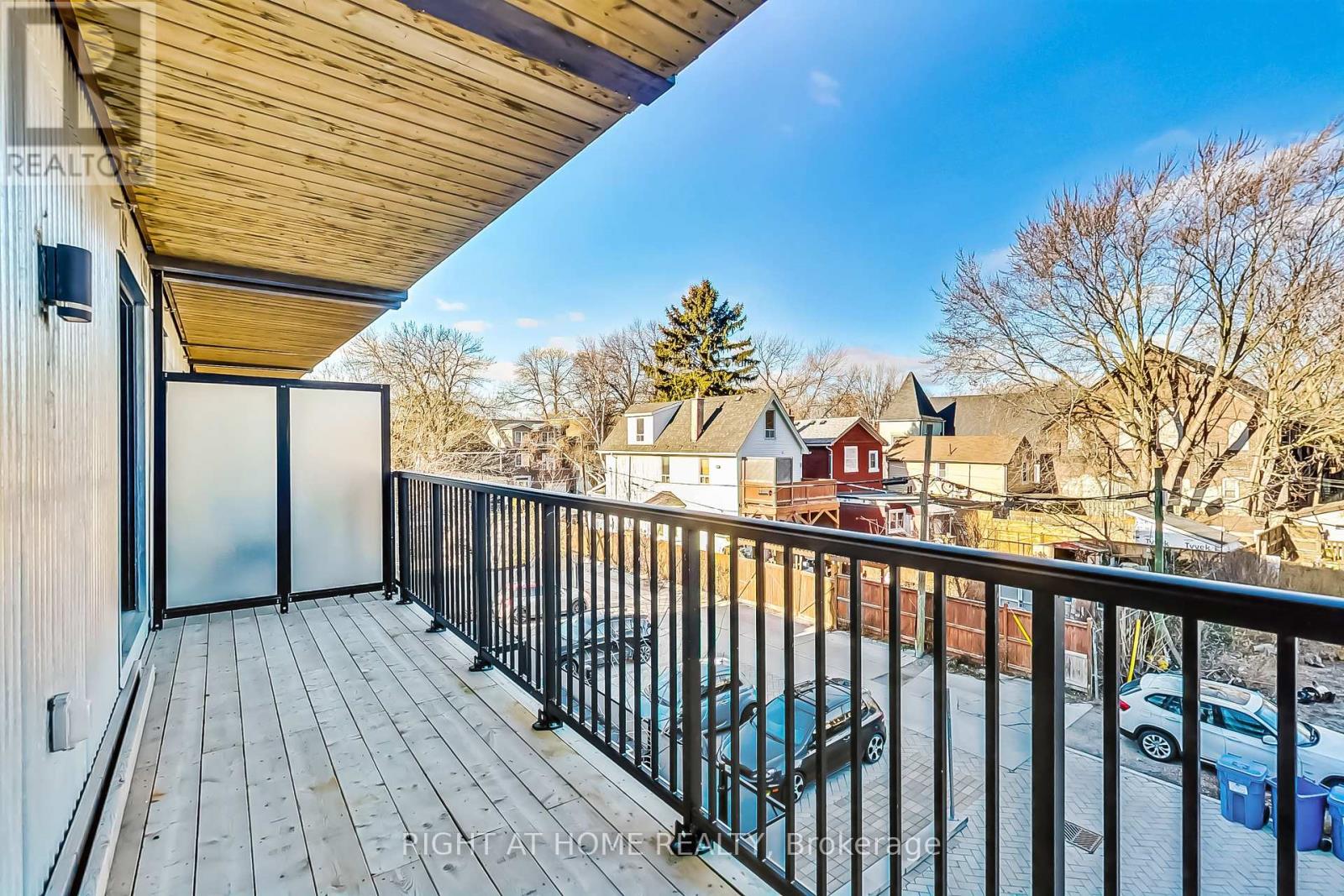 301 - 1602 Queen Street E, Toronto, Ontario  M4L 1G2 - Photo 18 - E12407607