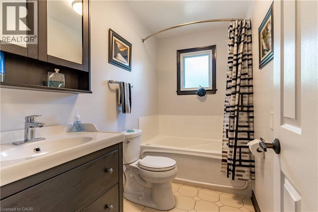 3999 Locust Lane Unit# 2, Beamsville, Ontario  L0R 1B2 - Photo 6 - 40769777