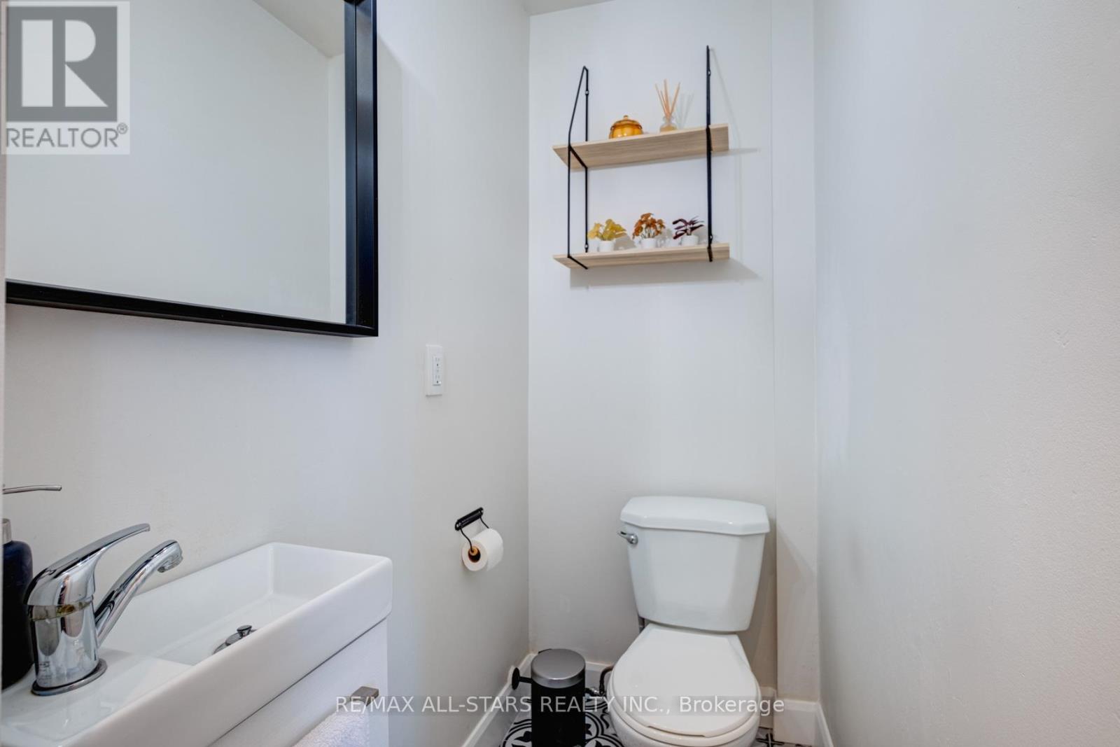 61 - 1624 Bloor Street, Mississauga, Ontario  L4X 2S2 - Photo 7 - W12405782