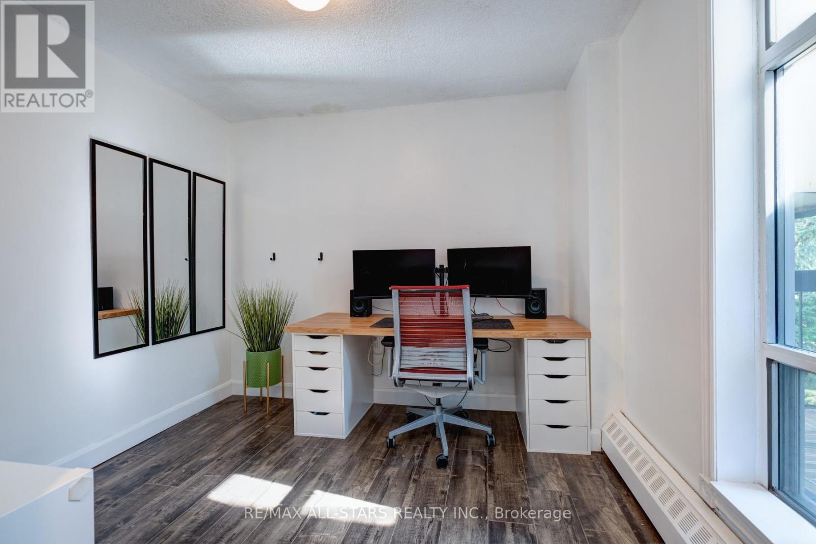 61 - 1624 Bloor Street, Mississauga, Ontario  L4X 2S2 - Photo 8 - W12405782