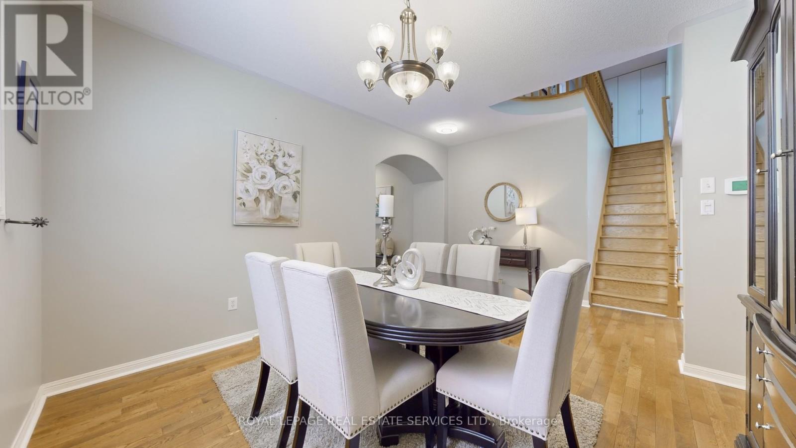 3798 Swiftdale Drive, Mississauga, Ontario  L5M 6M5 - Photo 8 - W12374539