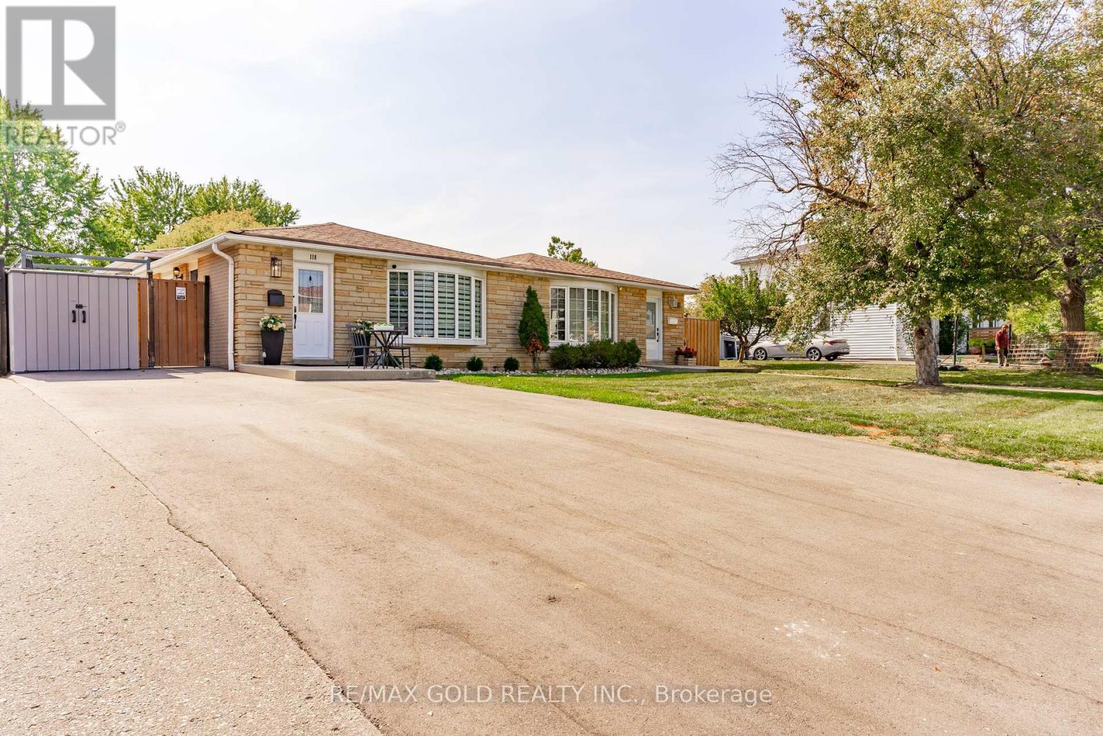 118 FALLINGDALE CRESCENT, Brampton, Ontario