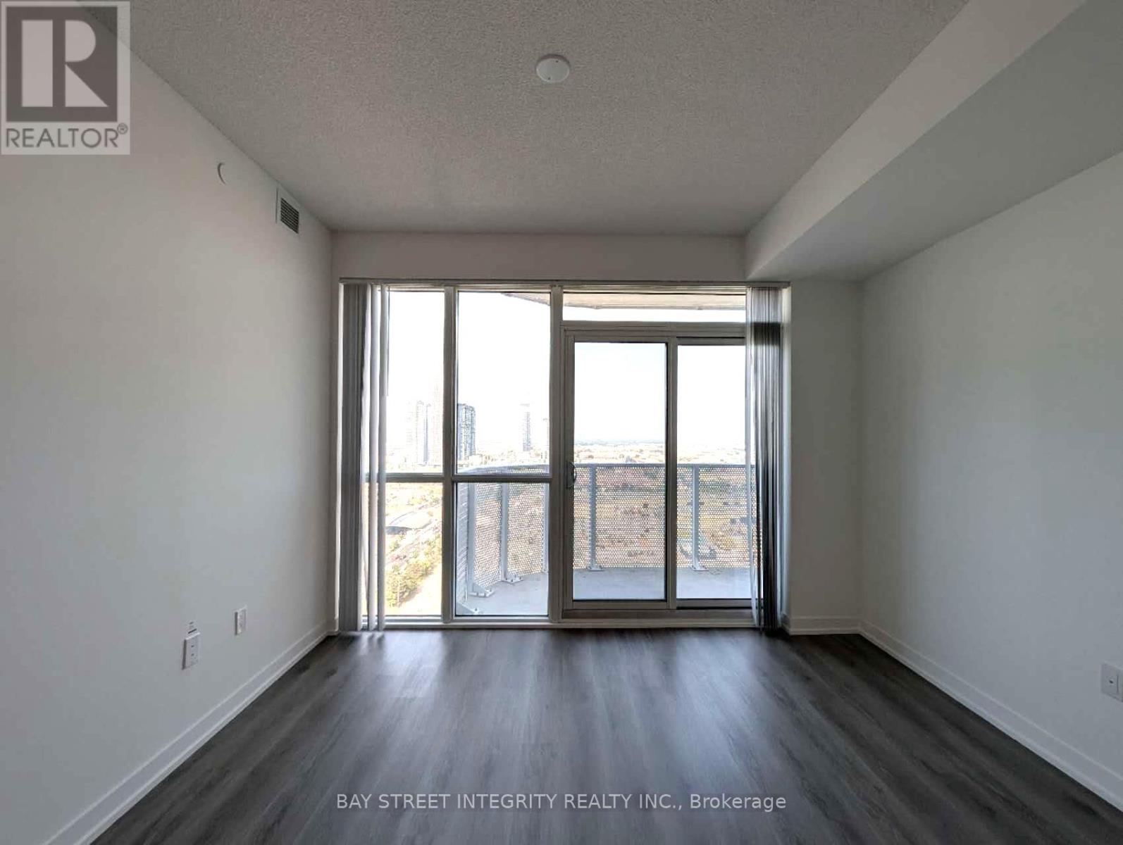 2605 - 28 Interchange Way, Vaughan, Ontario L4K 5Z7 - Photo 14 - N12407523