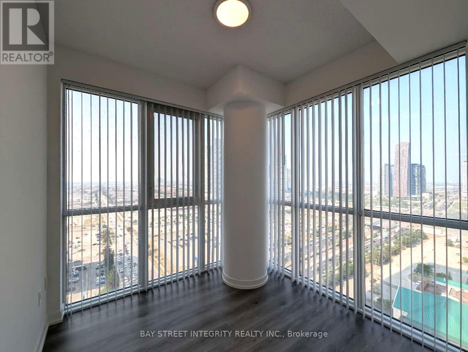 2605 - 28 Interchange Way, Vaughan, Ontario L4K 5Z7 - Photo 9 - N12407523