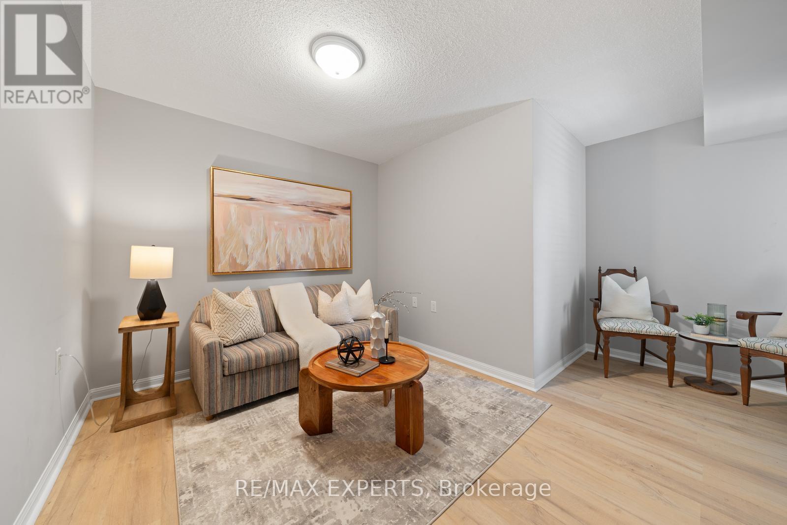 213 - 2500 Rutherford Road, Vaughan, Ontario  L4K 5R1 - Photo 12 - N12407610
