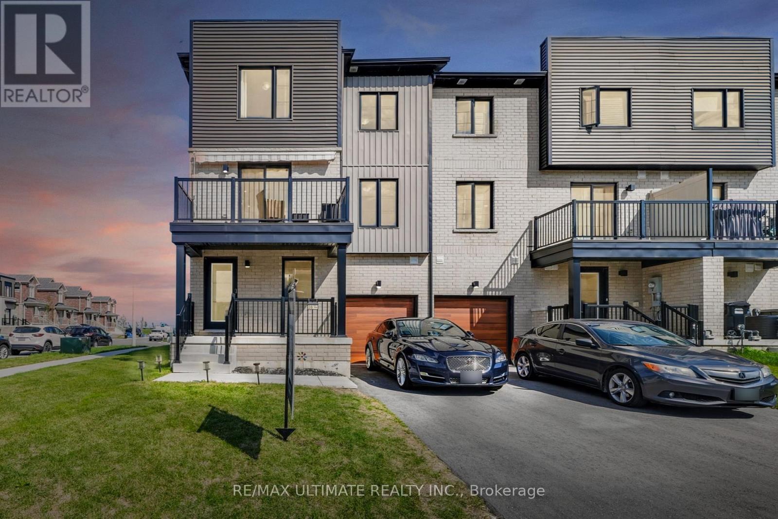 38 Silo Mews, Barrie, Ontario  L9J 0V3 - Photo 1 - S12407500