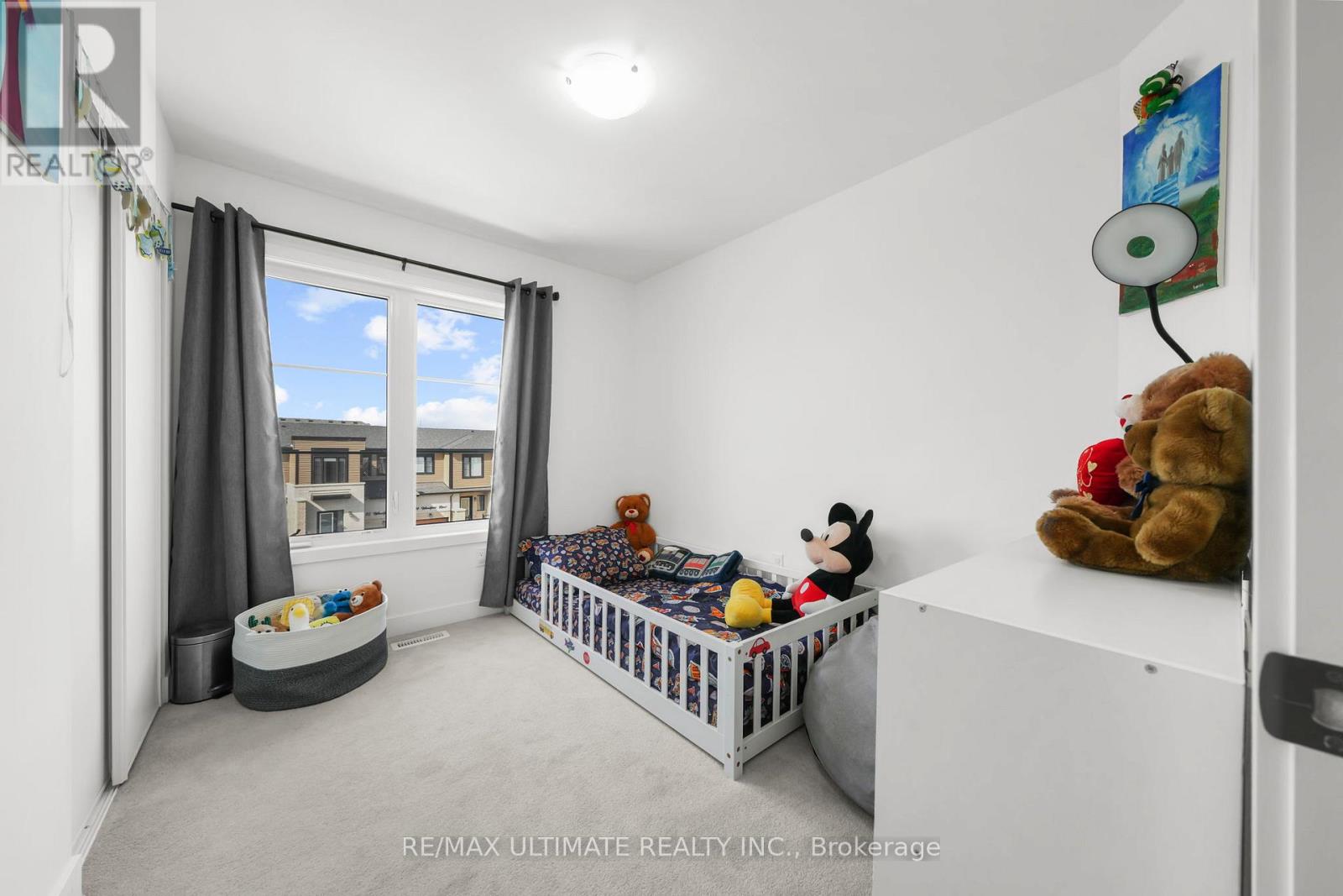 38 Silo Mews, Barrie, Ontario  L9J 0V3 - Photo 31 - S12407500