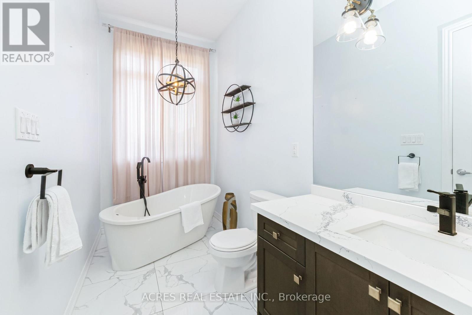 96 Redmond Crescent, Springwater, Ontario  L9X 1Z8 - Photo 23 - S12407541