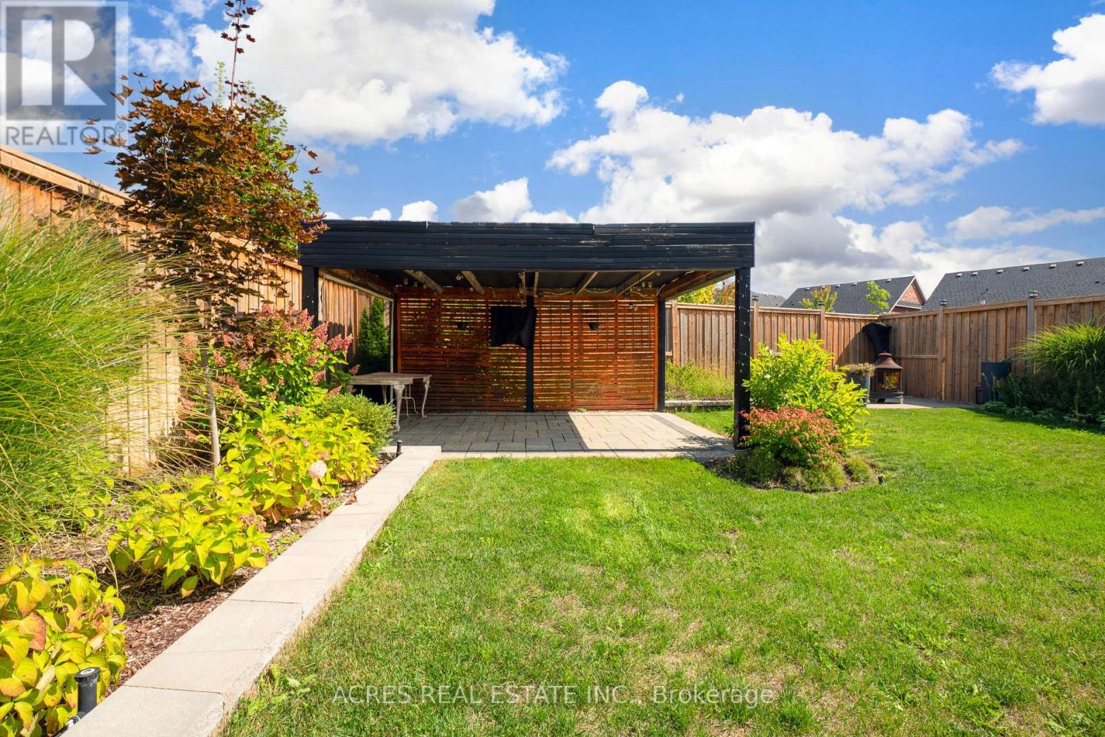 96 Redmond Crescent, Springwater, Ontario  L9X 1Z8 - Photo 33 - S12407541